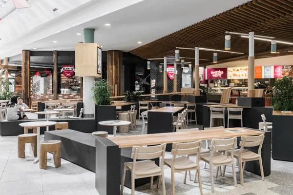 Cafe & Lounge